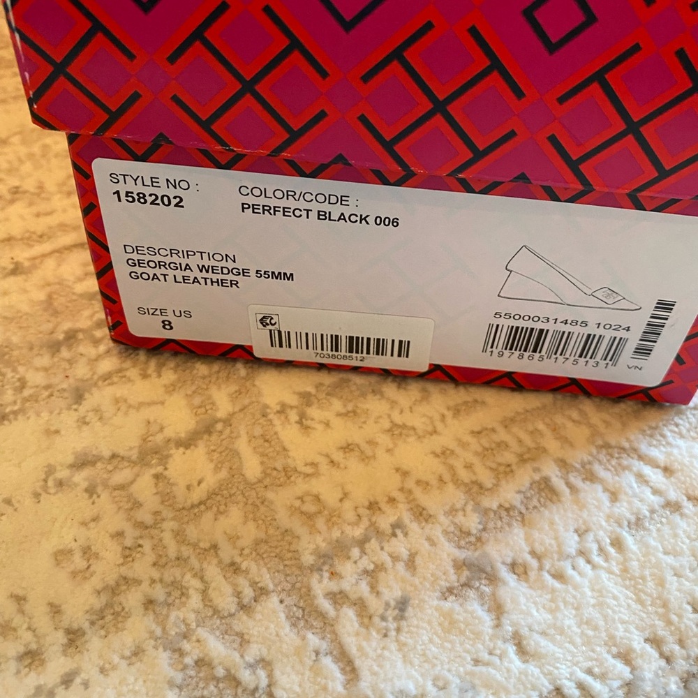 Tory Burch Georgia Black Leather Wedge Pumps - Picture 9 of 11